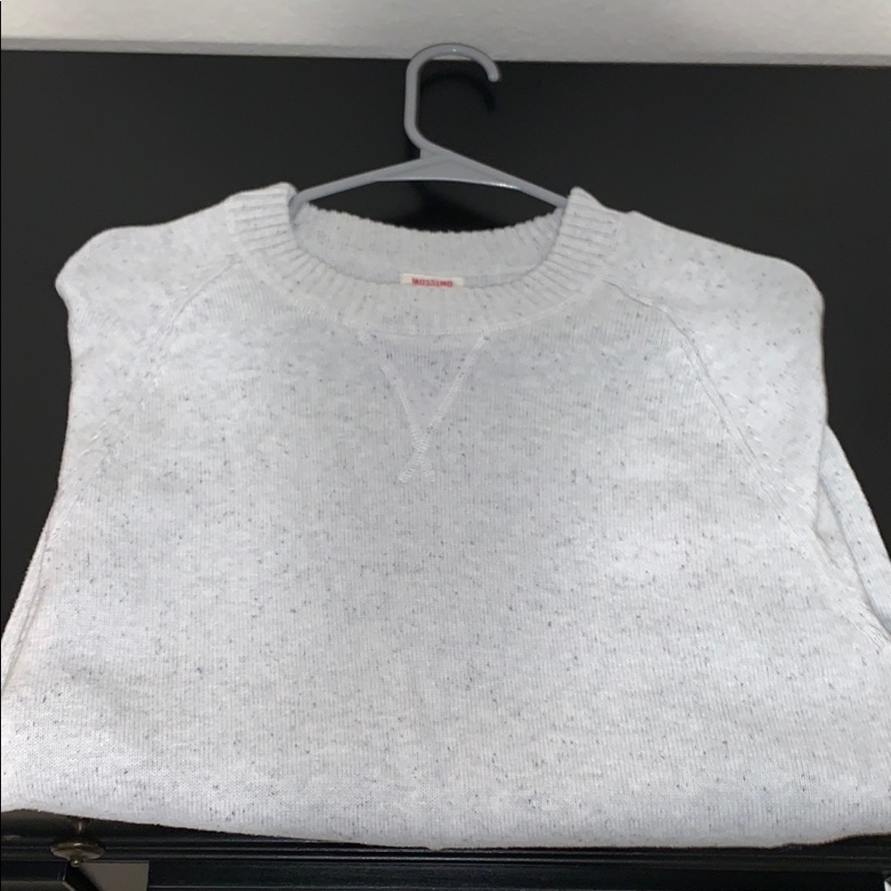 Mossimo long sleeved white sweater